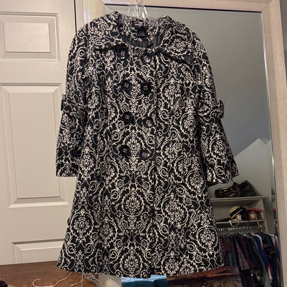 Neslay Black and White Jacket